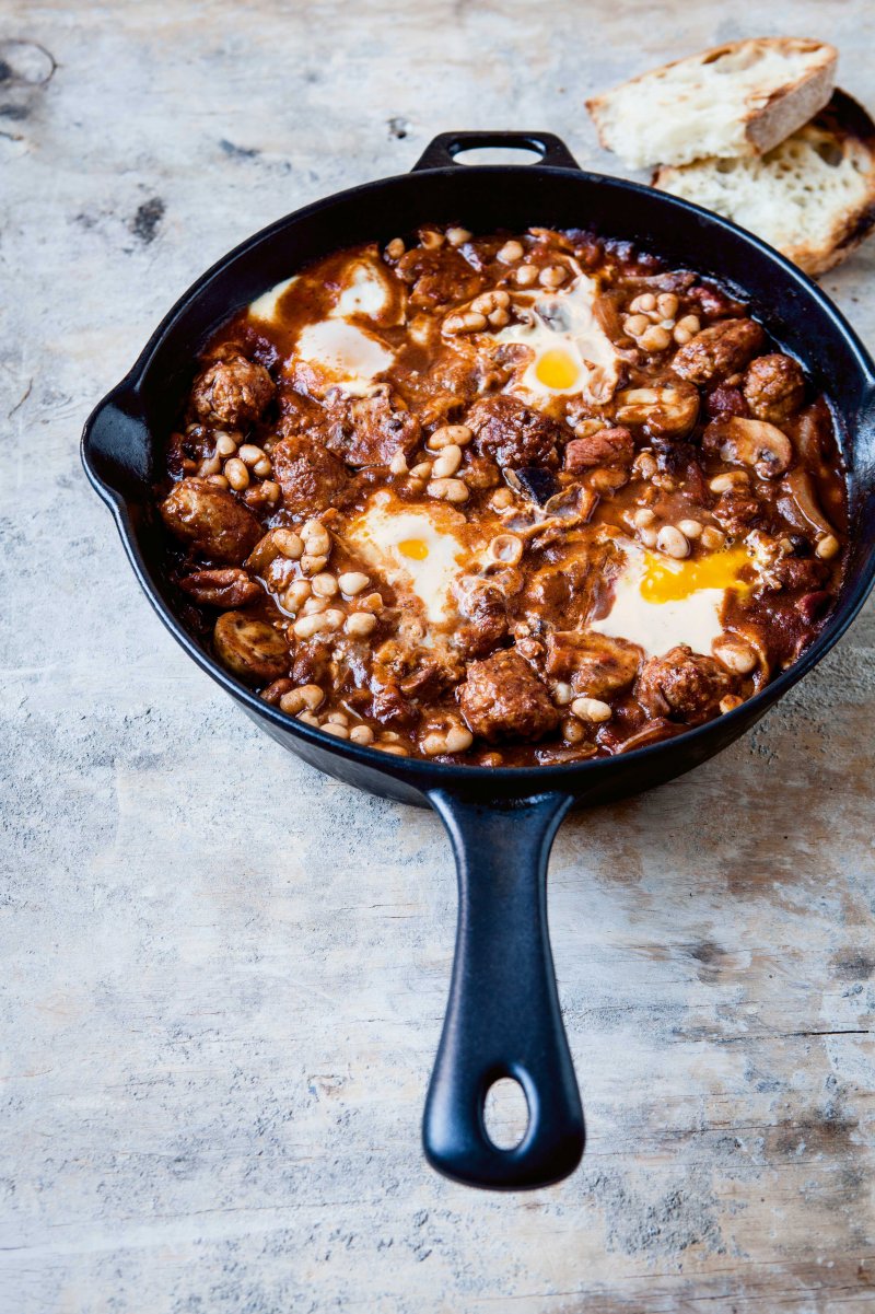 Full English shakshuka