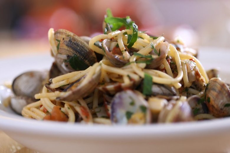 ​Spaghetti with clams and chilli